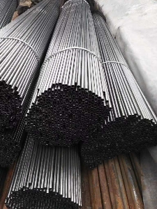 精密無(wú)縫鋼管.jpg 精密無(wú)縫鋼管.jpg